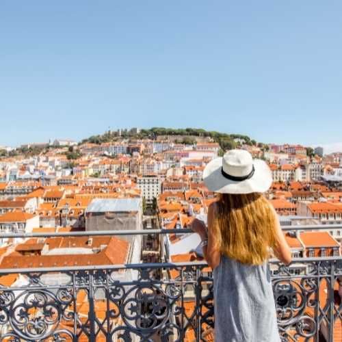 girl looks at city view