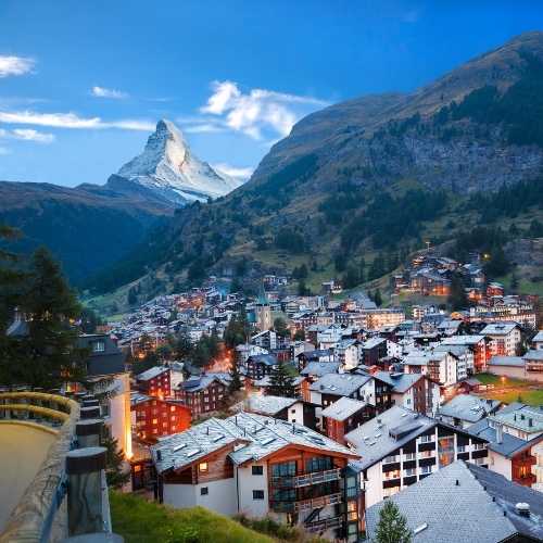 village in front of the Alp's