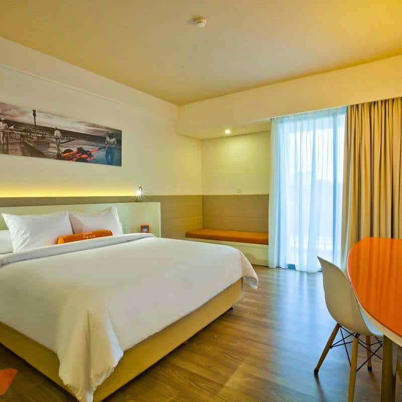 The Harris Hotel Seminyak 10 WOLO Travel