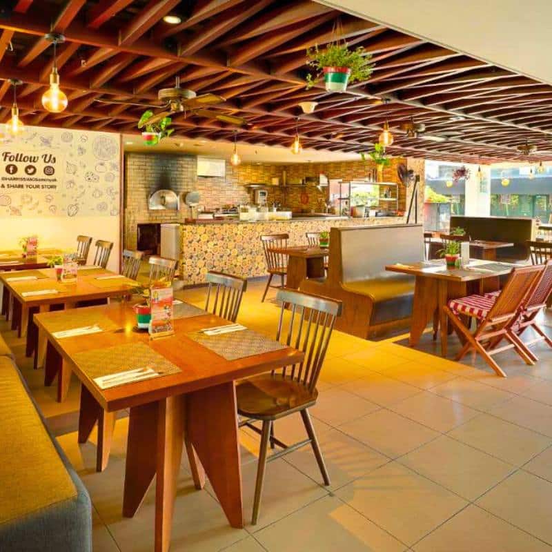 The Harris Hotel Seminyak WOLO Travel