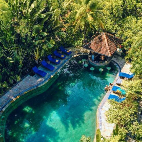 deluxe seminyak package pool