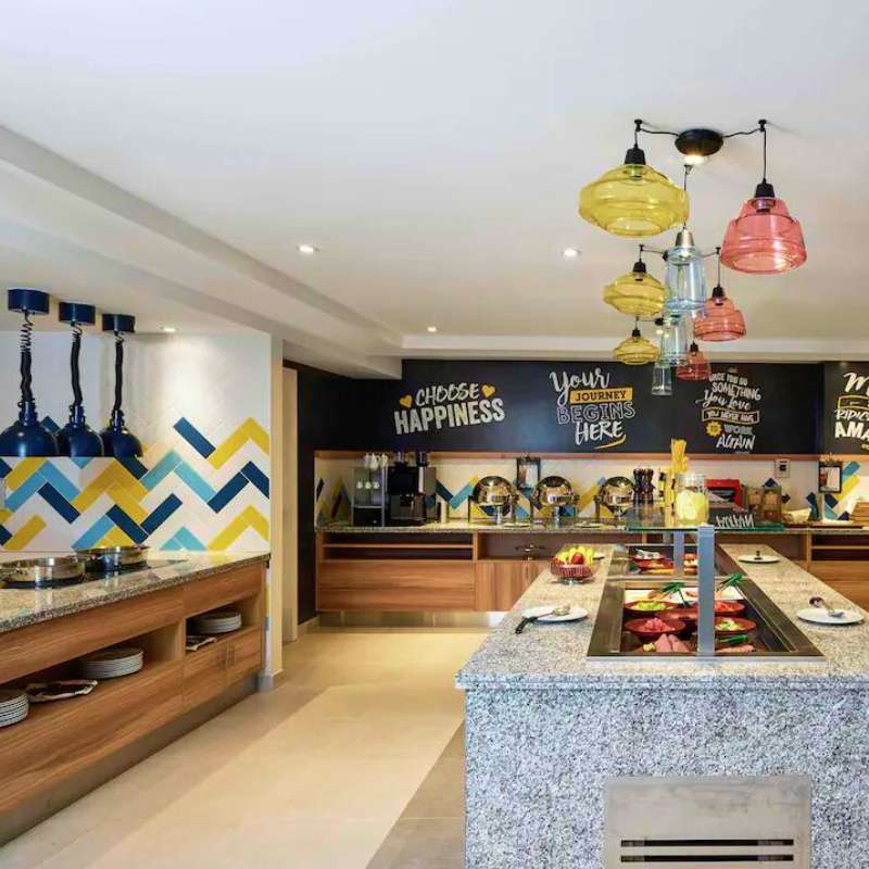 Hampton by Hilton Al Barsha WOLO Travel