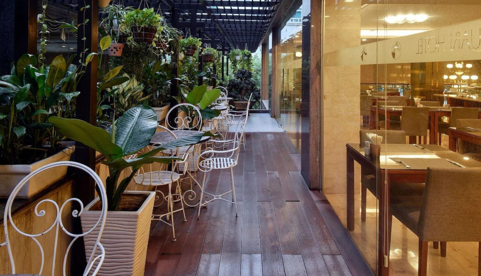 Aquari Hotel