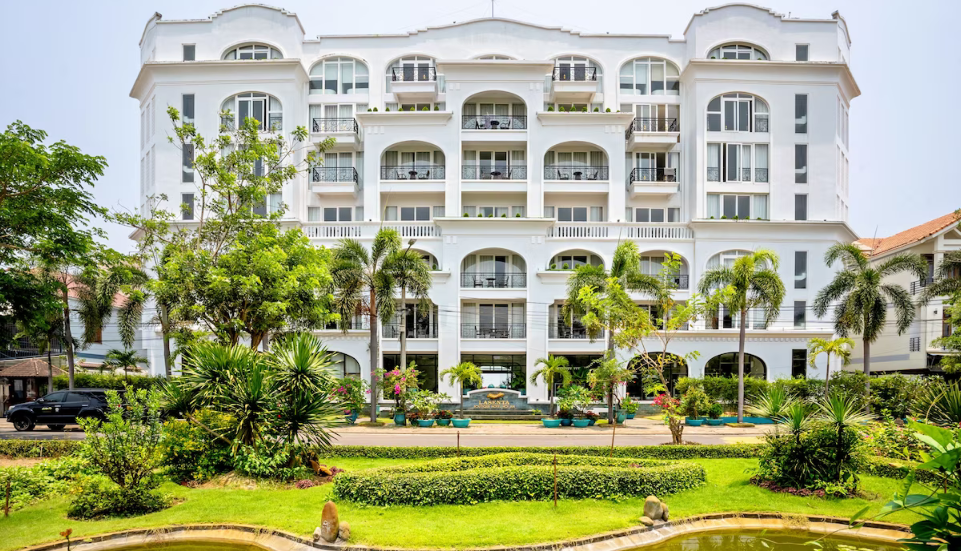 Lasenta Boutique Hotel