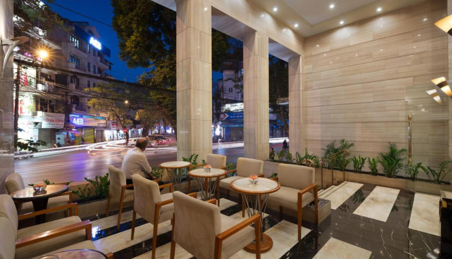 Silk Path Hotel