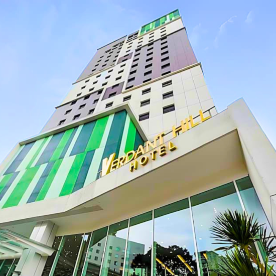 Verdant Hill 5 4 WOLO Travel